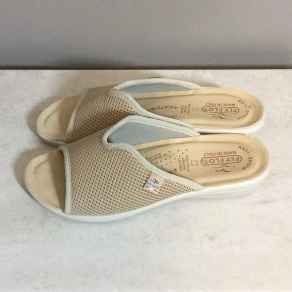 6.5 EU 37 FlyFlot Italian tan mesh slip on sandals - Picture 3 of 12